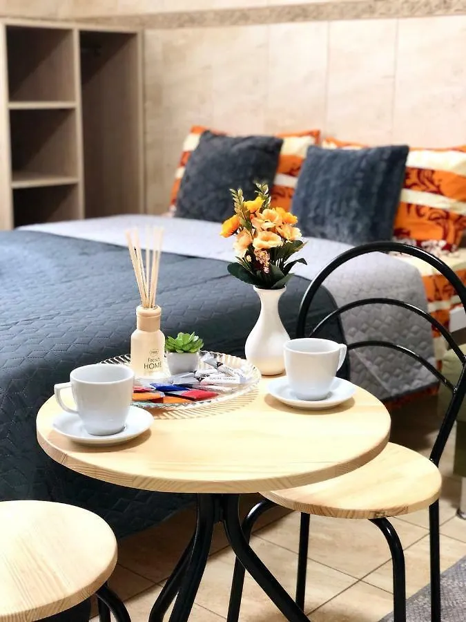 كييف Modern Aparthotel Near Metro Pecherska 5*,
