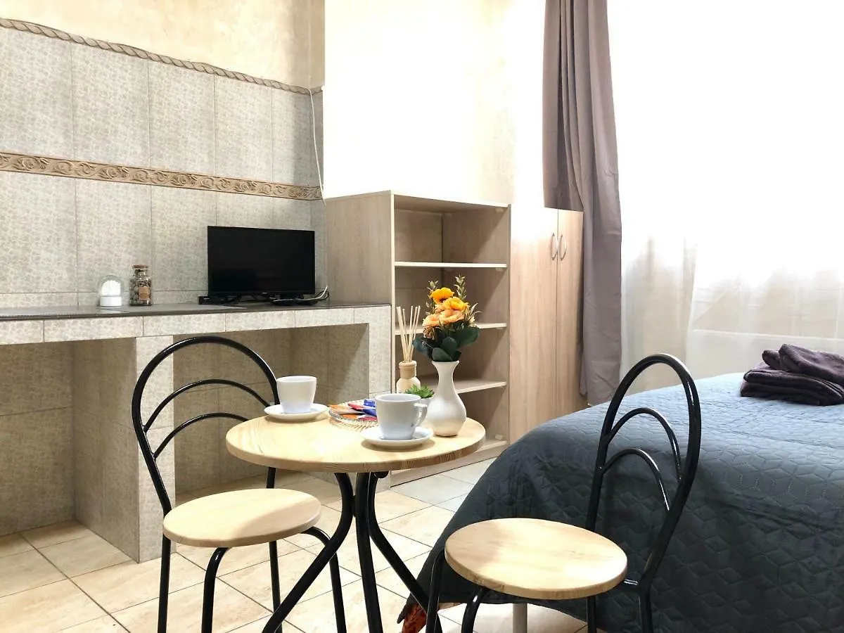 كييف Modern Aparthotel Near Metro Pecherska