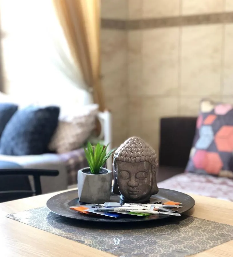 كييف Modern Aparthotel Near Metro Pecherska 5*,