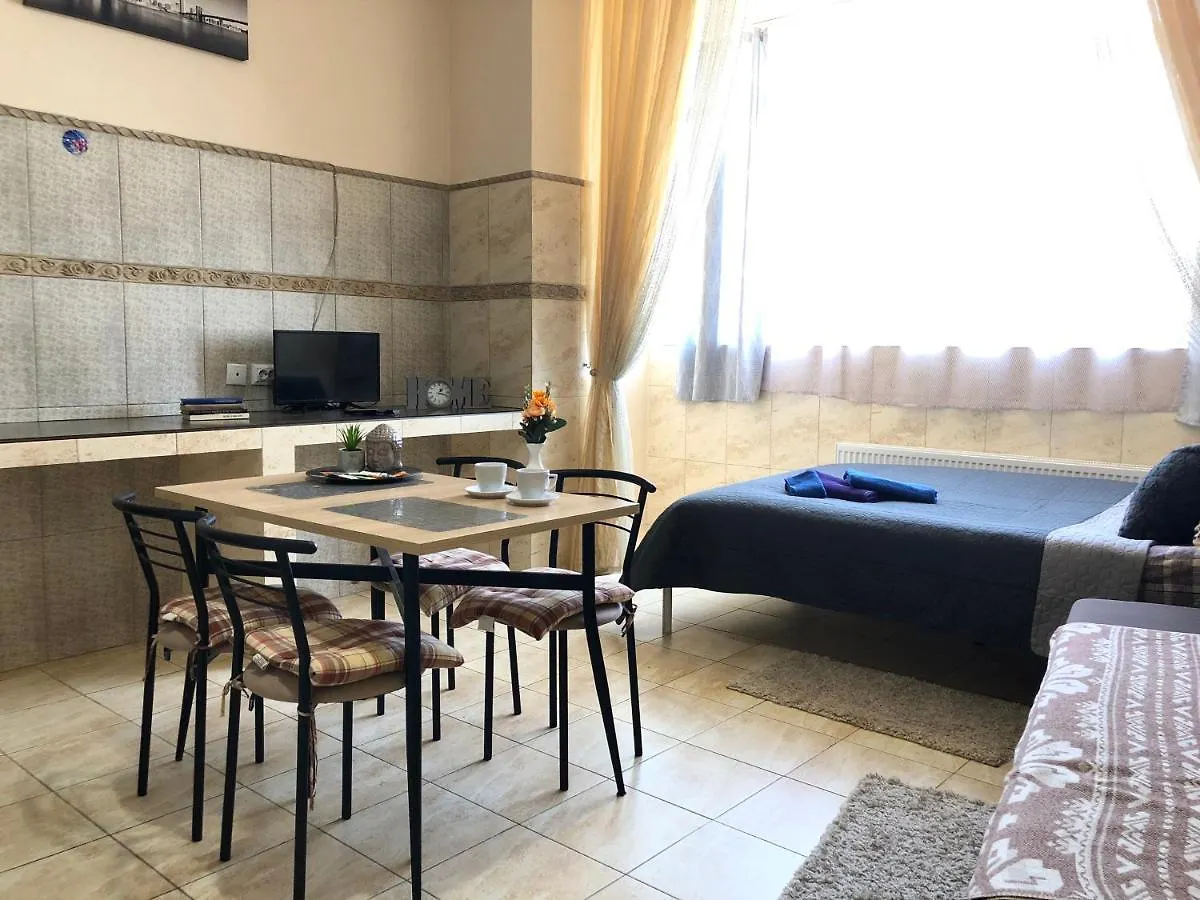 كييف Modern Aparthotel Near Metro Pecherska
